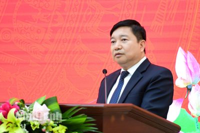 Đồng chí Bí thư Tỉnh ủy Đặng Xuân Phong: Ngành Giáo dục Ninh Bình phải đặt mục tiêu cao, giấc mơ lớn, cụ thể hóa Nghị quyết 71-NQ/TW